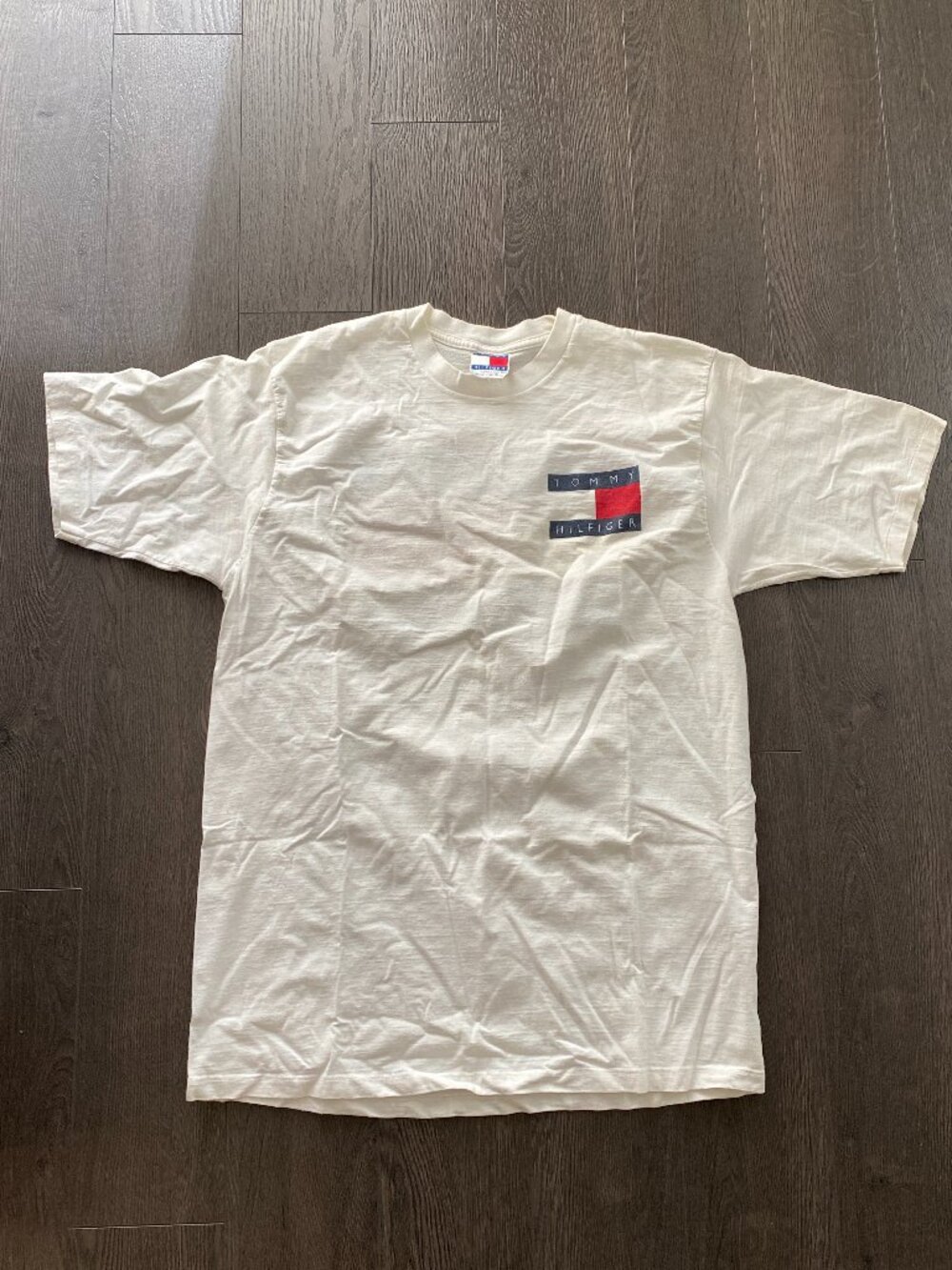 vintage tommy hilfiger big graphic logo tshirt size xl
